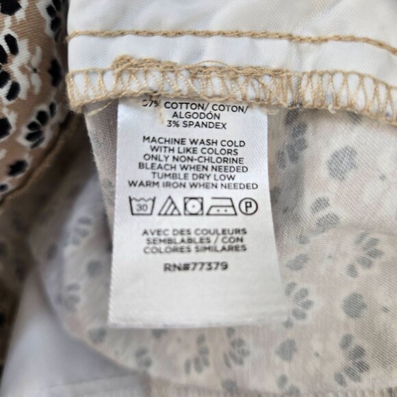 Ann Taylor Factory Fleur de Lis Print Chino Shorts Size 8 - Picture 6 of 6